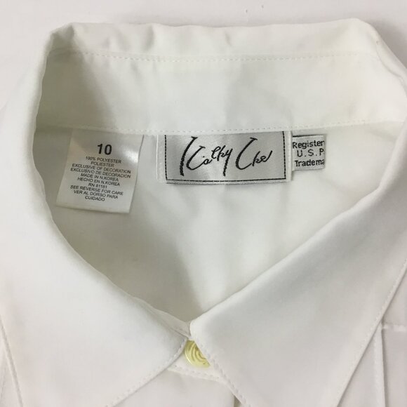 (PO) Kathy Che, Wht Button-Down Shirt - Picture 3 of 12